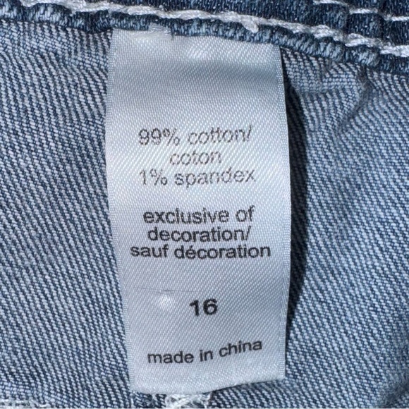 Maurice’s Women’s Sz 16 Faded Blue Destroyed Holes Straight Leg Mid Rise Denim - Picture 5 of 8